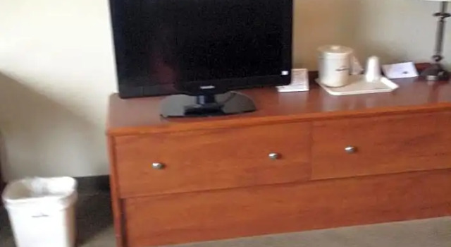Номер Standard AmericInn by Wyndham Republic