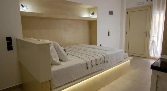 Студия Deluxe KyMa Studios and Suites