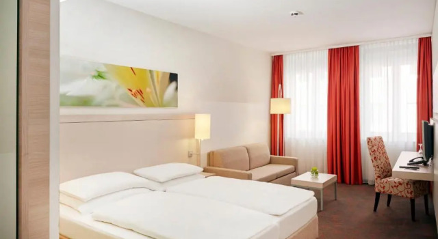 Семейный номер Standard H+ Hotel München