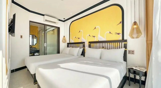 Семейный номер Standard с балконом и с видом на город Rokas Hoi An Boutique Hotel