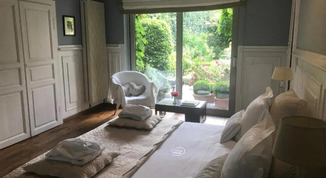 Люкс Deluxe B&B Number 11 Exclusive Guesthouse