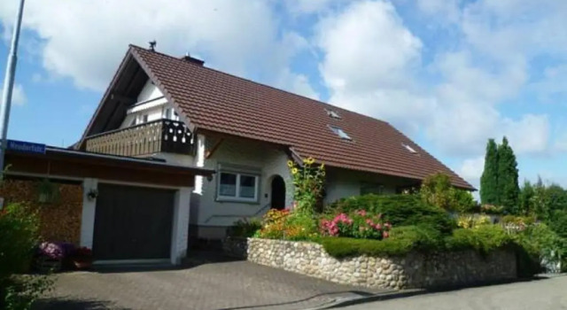 Апартаменты Ferienwohnung Storchenblick