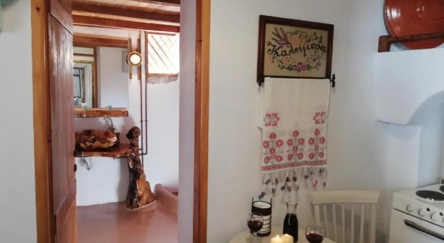 Коттедж с 2 комнатами Yalos House