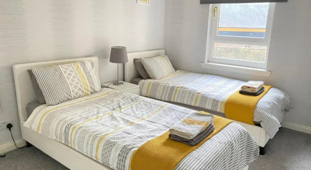 Paisley Central Apartment #2, Забронировать Апартаменты/квартира Отели Пейсли с парковкой, рядом с Thomas Coats Memorial Baptist Church, Парковка