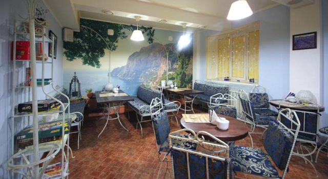 Room-Club Apartment on Shorsa