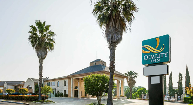 Номер Standard Quality Inn Medical Center