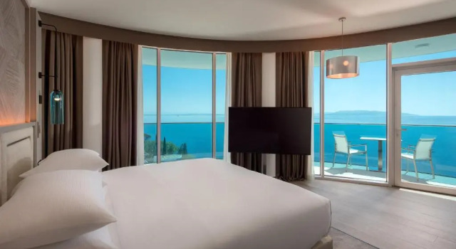 Двухместный номер Executive с балконом и с видом на море Hilton Rijeka Costabella Beach Resort And Spa