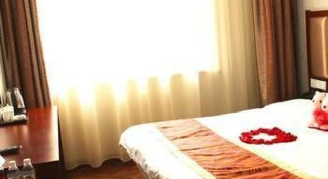 Weikeduo Hotel, Book Hotel Baicheng Jilin