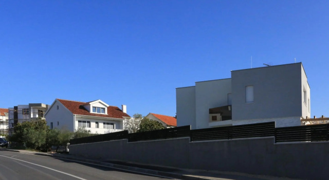 Kreso - With Pool - H