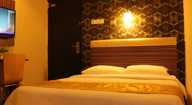 Clover Hotel