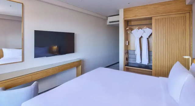 Двухместный номер Standard ANA Crowne Plaza Resort Okinawa Uruma Hills By IHG