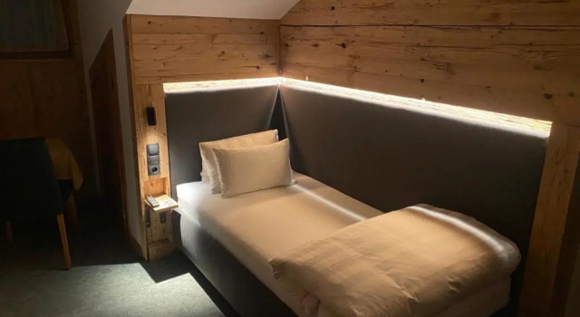 Frühstückspension Türtscher, Prenota Hotel Hotel a Tirolo con parcheggio, Parcheggio