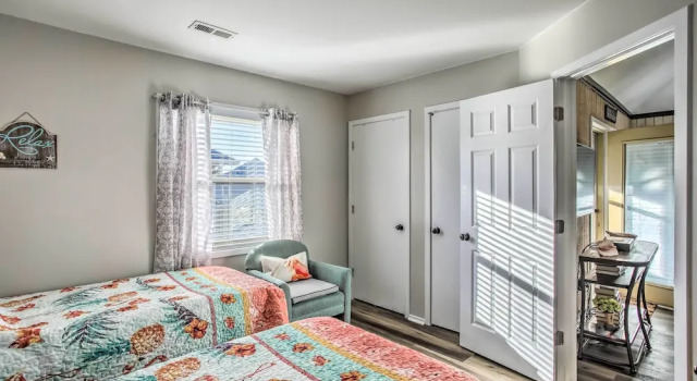 Walk to Beach: Dog-friendly Myrtle Beach Cottage!