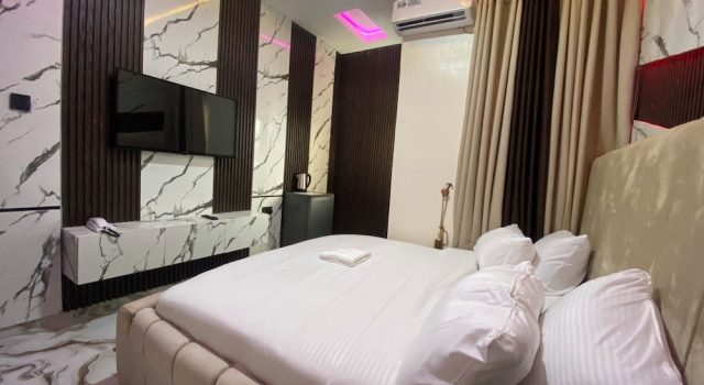 Tiano Hotel & Suites, Varaa Hotelli Eket Aqua-Ibom