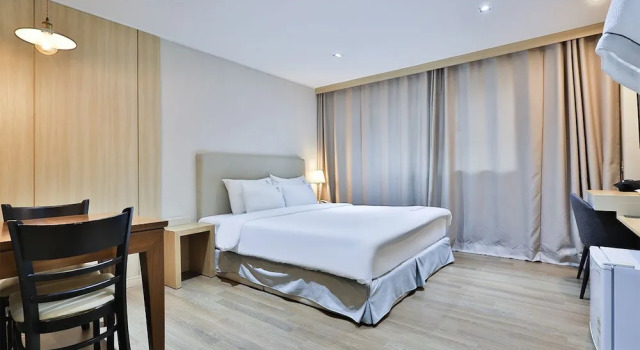 Двухместный номер Standard The First Hotel