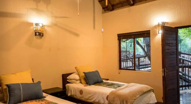 Шале The Island River Lodge