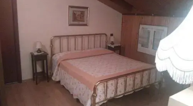 Albergo Ristorante Capriolo, Забронировать Отель Сестола Чмоне, рядом с Кресельный подъёмник Сестола-Пьян дель Фалько (нижняя станция)