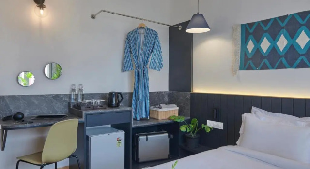 Двухместный номер Standard с балконом Poshtel VNS