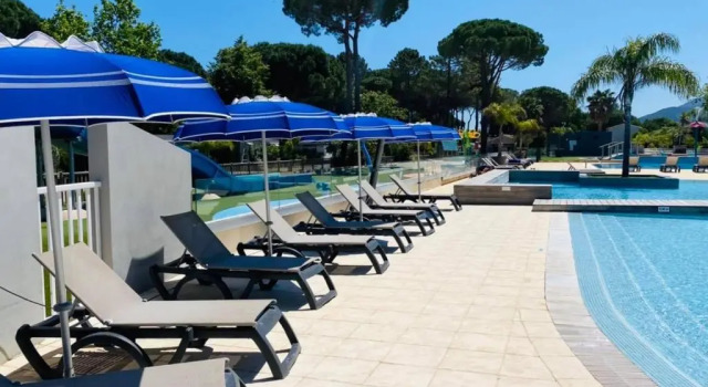 Mobilhomes de Pierrot, Book Hotel Hotels in Vermillion Coast with a Pool, Swimming Pool