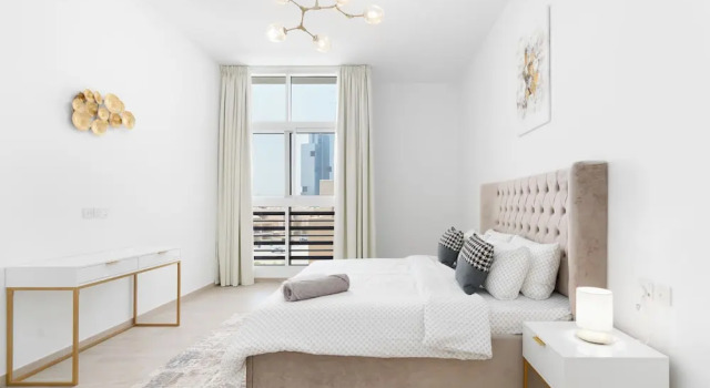 Whitesage - Chic Home in the Heart of JVC with Designer Pool