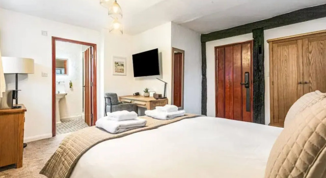 The George Inn Hotel Rooms - Room 3, Забронировать Апартаменты/квартира Грэйт-Миссенден The Chilterns