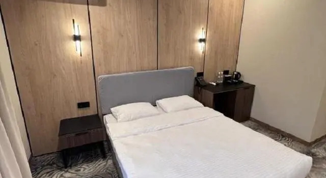 Standardní Dvoulůžkový s manželskou postelí pokoj Milanium Hotel