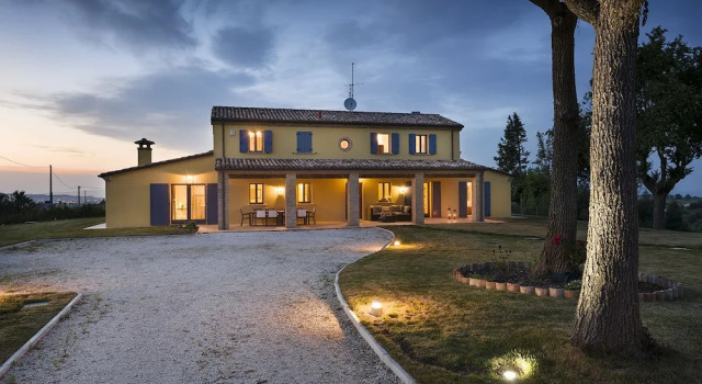 Villa Beatus, Rezervovat Vila San Costanzo 