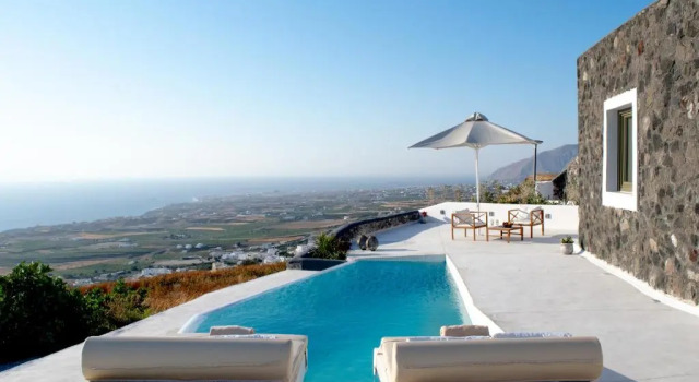 Вилла с 2 комнатами Aregou Villas