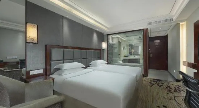 Номер Deluxe с видом на улицу New Century Zhejiang Xiaoshan Hotel