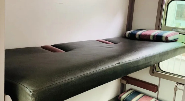 Номер Standard Train Cabin Hostel