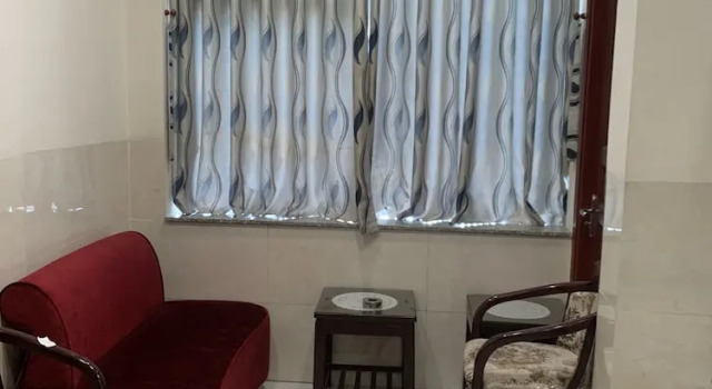 Семейный номер Standard с балконом Ngoc Quy Hotel