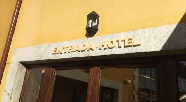 Hotel Rural Monasterio de Ara-Mada, Boek Hotel Santa Colomba de las Arrimadas León