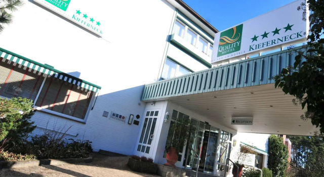 Glorious Hotel Kieferneck, Забронировать Отель Отели Бад-Бевензен с завтраком, рядом с Тропа по вершинам деревьев, Завтраки
