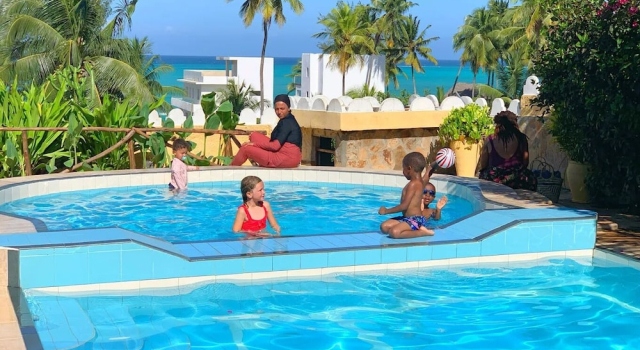 Двухместный номер Deluxe с видом на бассейн Sand Bank View Hotel