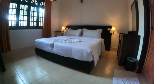 Twilight Inn, Book Bed and Breakfast Fuvahmulah Gnaviyani Atoll