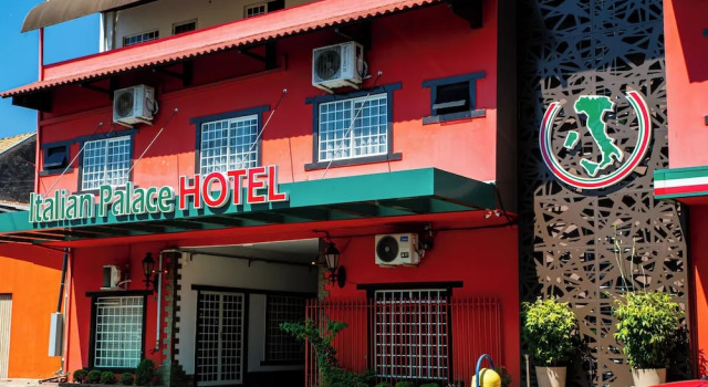 Italian Palace Hotel, Prenota Hotel Hotel a West-Central Brazil con piscina, Piscina
