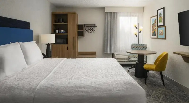 Студия Hampton Inn - York