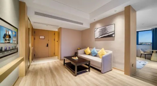 Люкс Deluxe Wenzhou College City Maison New Century Hotel