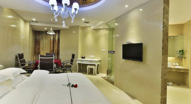 Liyang Vegas Theme Hotel, Prenota Hotel Hotel a Jiangsu con parcheggio, Parcheggio