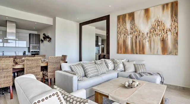 Luxe Cabo Condo w/ Ocean Views + Amenities!, Забронировать Апартаменты/квартира Отели Южной Нижней Калифорнии с парковкой, Парковка