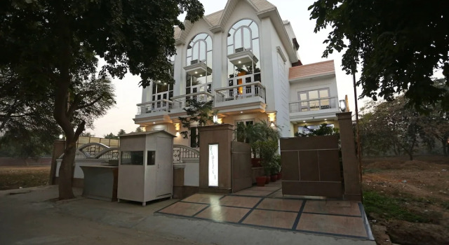 Hotel Exotica Leisure Valley, Gurgaon, Забронировать Отель Гургаон Gurgaon Region, рядом с Gurgaon Central