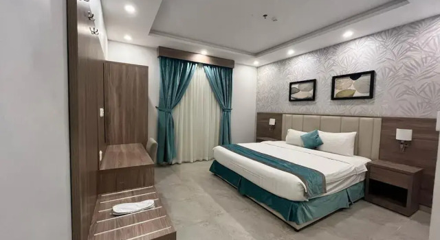Полулюкс Demure -Razin Serviced Apartments