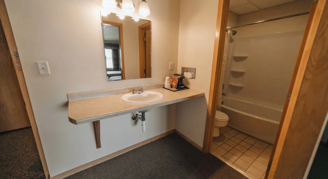 Четырёхместный номер Standard Sportsman's Lodge