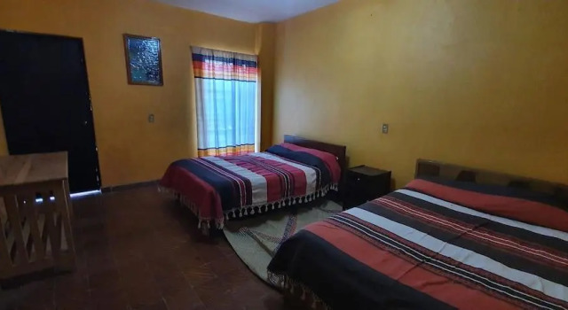 OYO Hotel Y Restaurante Mitla, Oaxaca, Забронировать Отель Отели Сан-Кристобаль-де-лас-Касас с парковкой, рядом с Central Plaza &amp; Park, Парковка