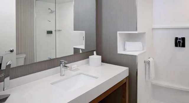 Номер Standard Courtyard by Marriott Dallas Downtown/Reunion District
