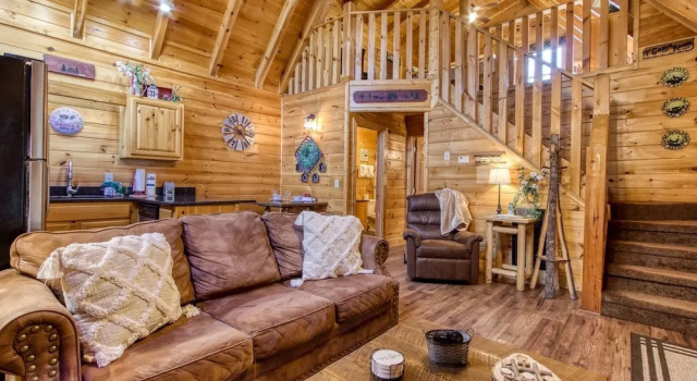 Er260- Magical Moments Great Location- Close To Town 1 Bedroom Cabin by RedAwning