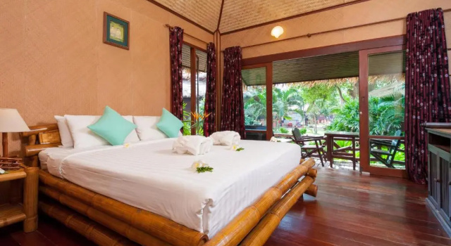 Бунгало Deluxe Palm Leaf Resort Koh Tao