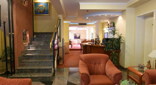G Hotels, Rezerwuj Hotel Hotele w Skopje z parkingiem, Parking