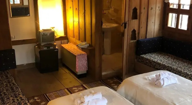 Кровать в общем номере (женский номер) с видом на сад Paphlagonia Yoruk Mansion