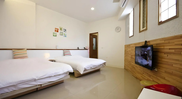 Q House